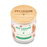 Pet House Candle with gingerbread cookies scent on a white background